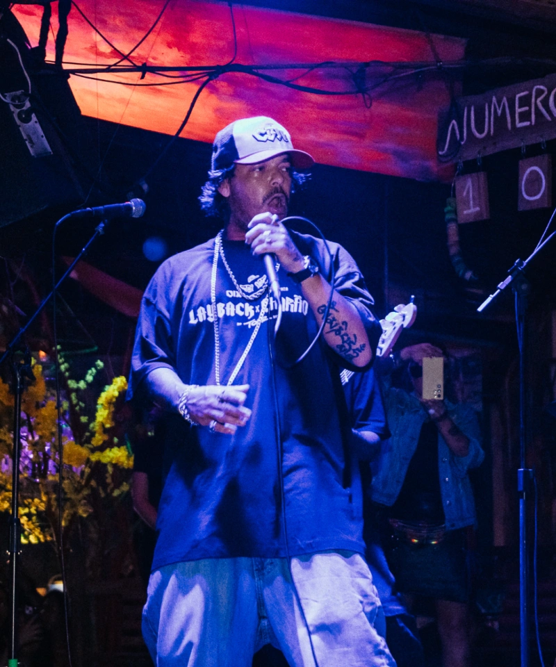 Uma Noite Para te Levar Daqui!